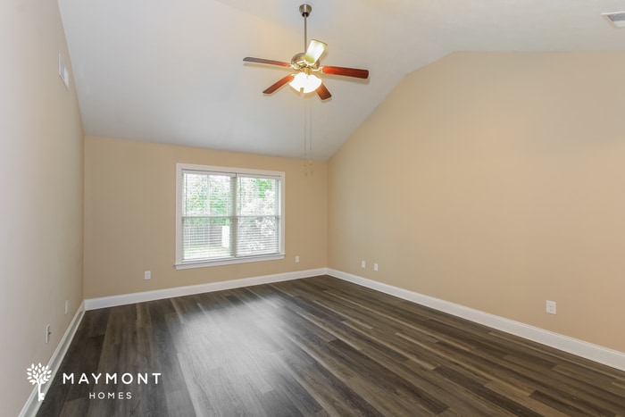 Building Photo - 2457 Newbury Ave