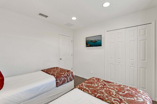 Building Photo - 3023 Bird of Paradise Ln