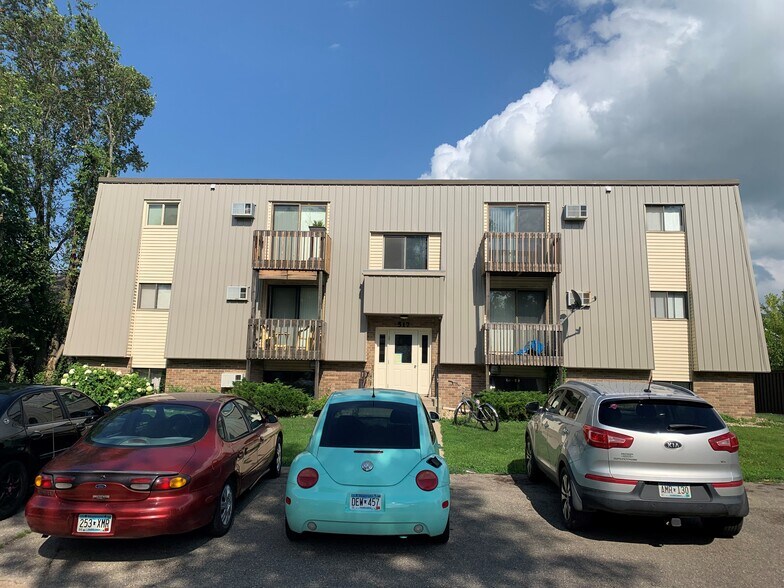Exterior - Front - 517 4th Ave SW