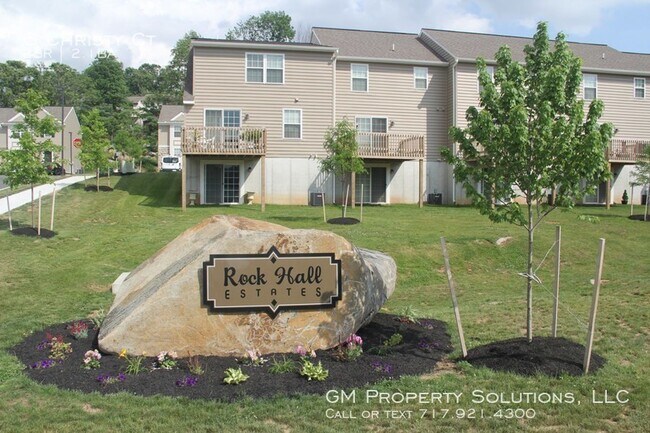 Building Photo - 2 Bedroom Townhome in Elizabethtown!