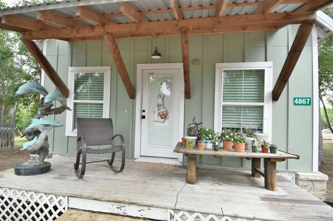 Building Photo - 4875 Main St