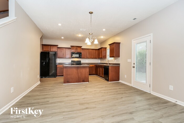 Building Photo - 1252 Anduin Ave