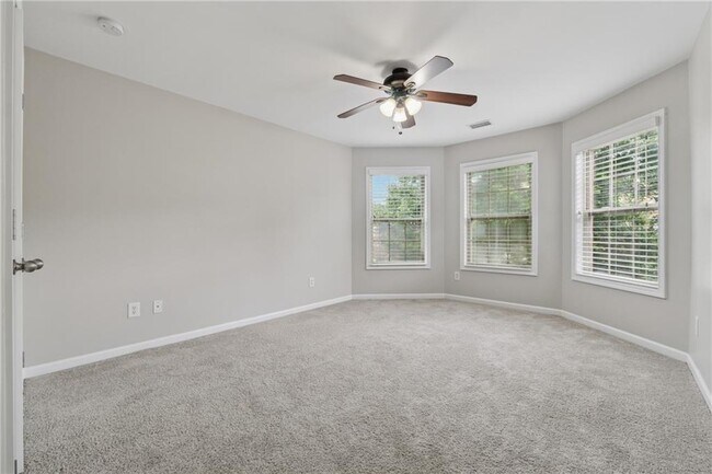 Building Photo - 3080 Whitfield Ave