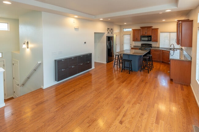 Building Photo - 4490 Vindaloo Dr