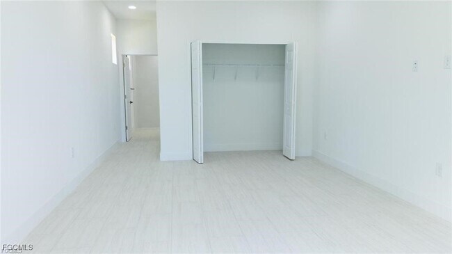 Building Photo - 2810 64th St W