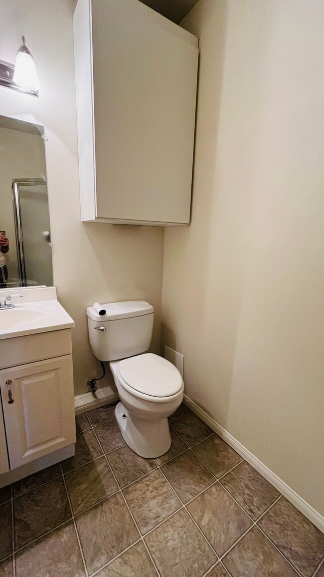 Building Photo - 16616 Haynes St