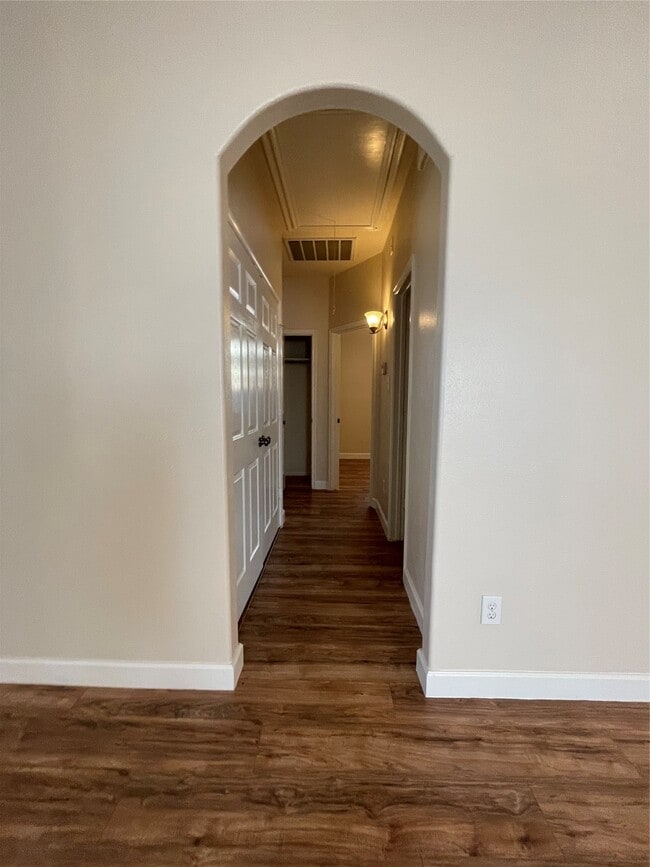 Building Photo - 2313 Cantabria Ln