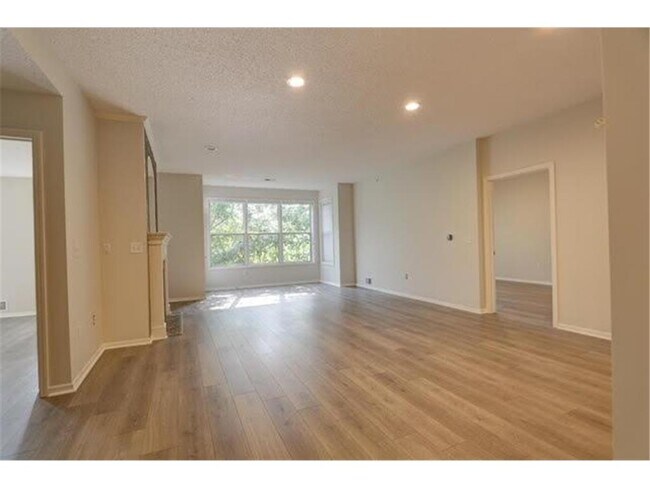 Building Photo - 8317 Townsend Dr