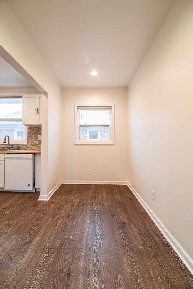 Building Photo - 17596 Santa Rosa Dr