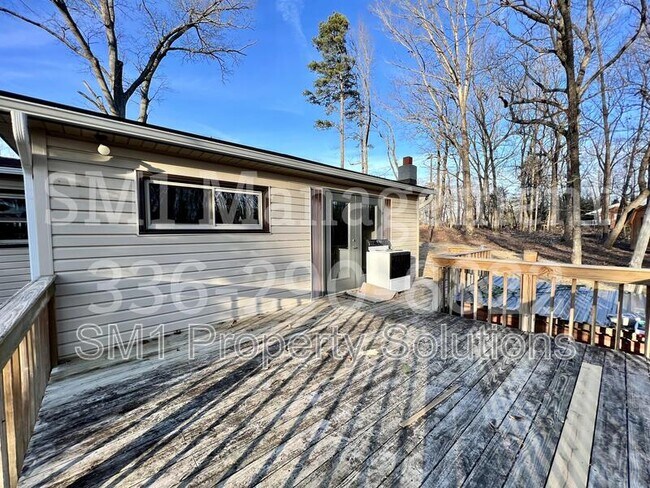 Building Photo - 638 Hodgin Valley Rd