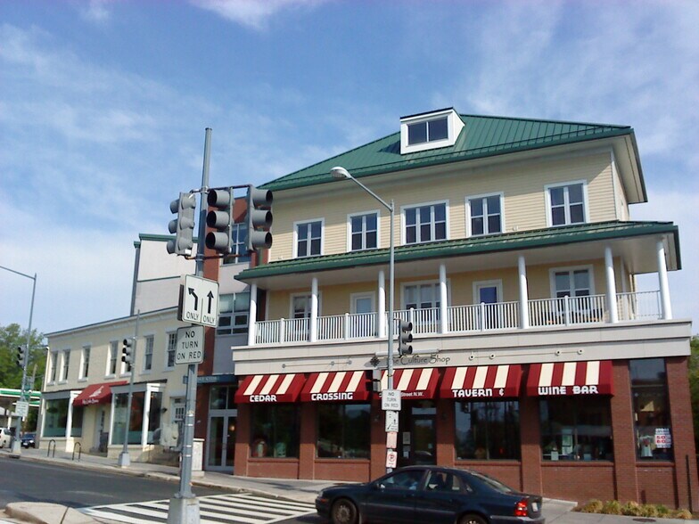 Building Photo - 343 Cedar St NW