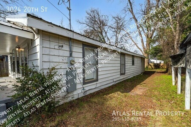 Building Photo - 3024 20th St