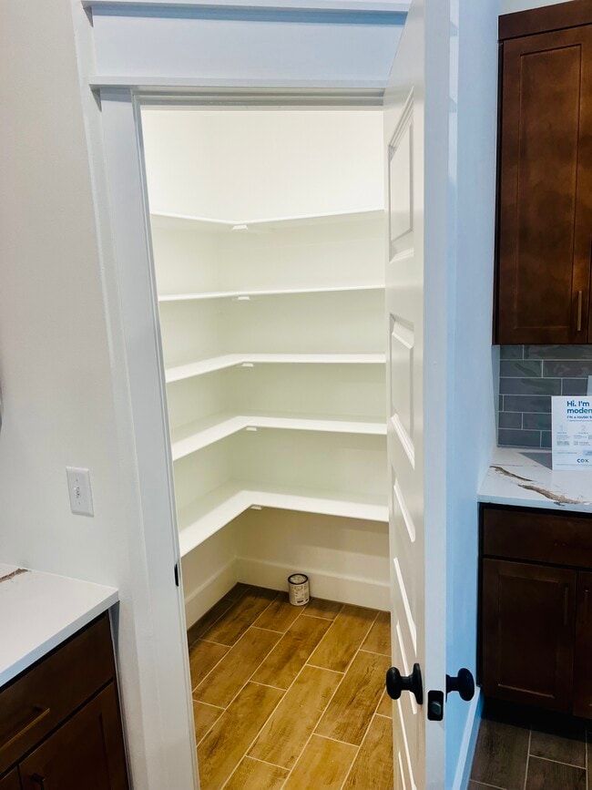 Building Photo - 251 Kristen Ln