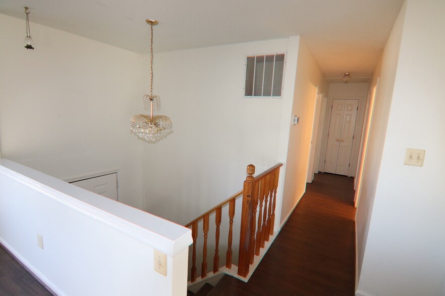 Building Photo - 310 Farragut Ave