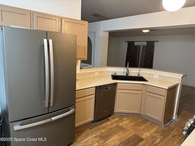 Building Photo - 1179 White Oak Cir