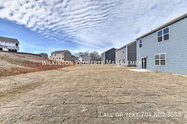 Building Photo - 224 Paige Rd