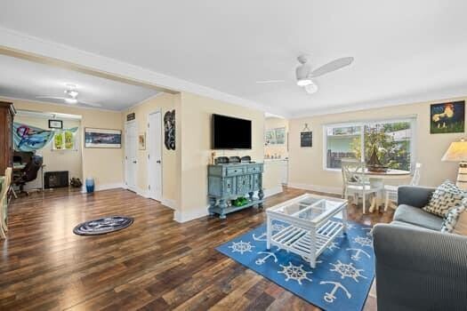 Building Photo - 1602 NE 1st Ave.