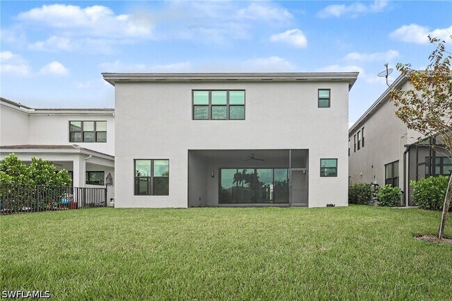 Building Photo - 12762 Woodbury Dr