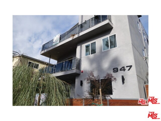 Building Photo - 947 4th St