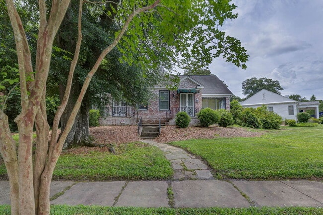Building Photo - 1523 Dixon Dr
