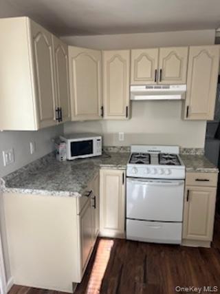 Building Photo - 86 Rollstone Ave