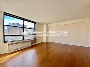 Building Photo - 3333 Broadway