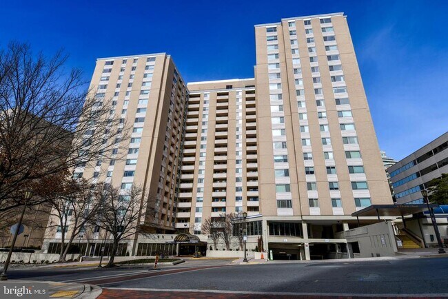 Building Photo - 4601 N Park Ave