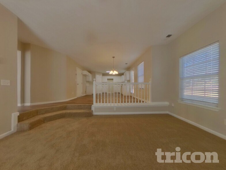 Building Photo - 63 Shadowhill Ct