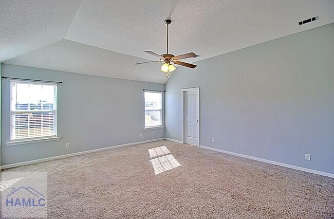 Building Photo - 7 Upland Ct