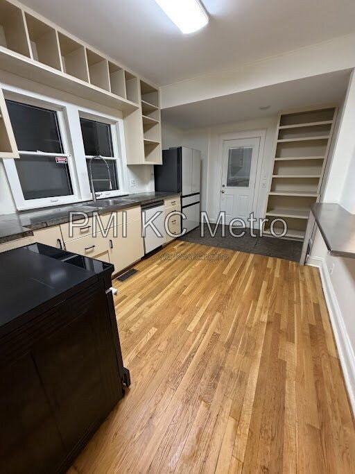 Building Photo - 3833 Campbell St