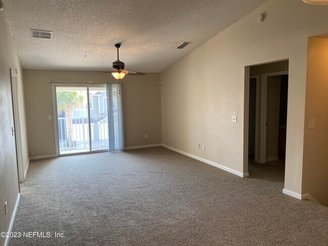 Building Photo - 8204 White Falls Blvd