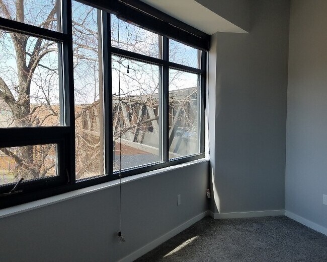 Interior Photo - The Drover