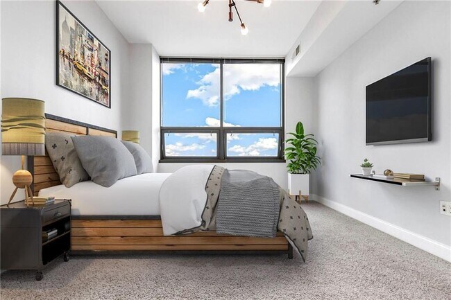 Building Photo - 270 17th St NW