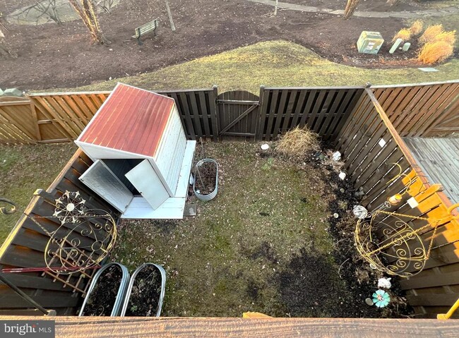 Building Photo - 45504 Trail Run Terrace