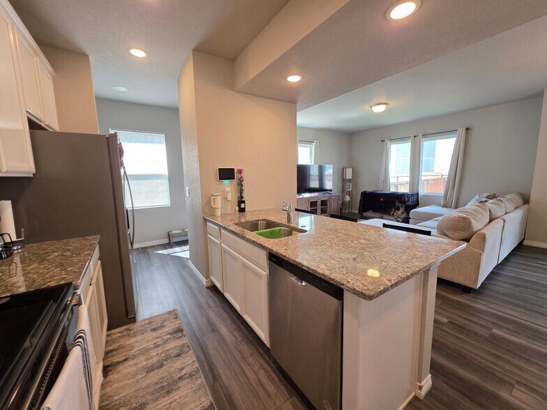 Building Photo - 11436 Piping Plover Pl