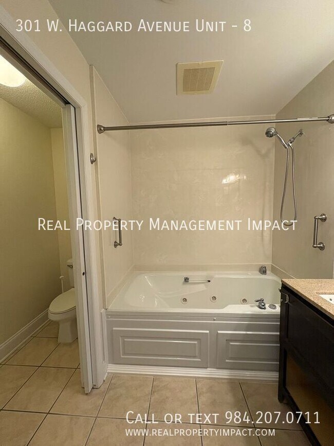 Building Photo - 301 W Haggard Ave