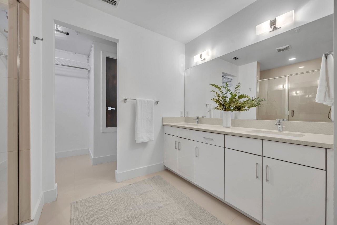 Master Bathroom - 438 W Swoope Ave