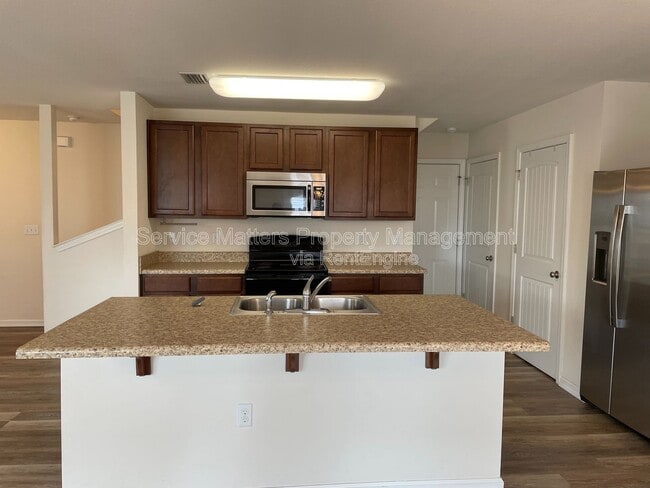 Building Photo - 254 Cottage View Dr