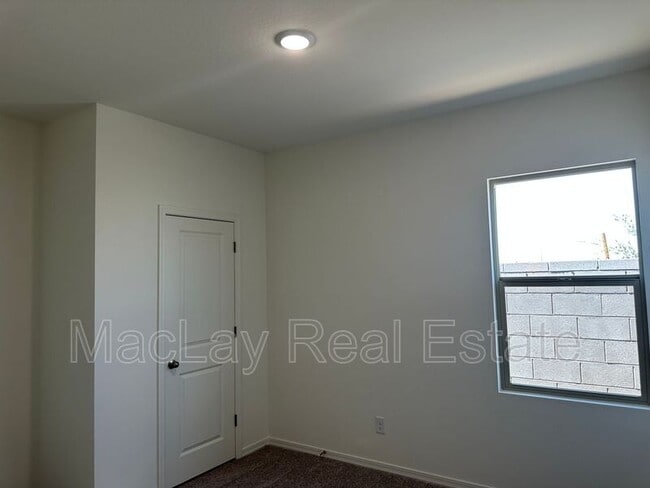 Building Photo - 3897 E San Jose St