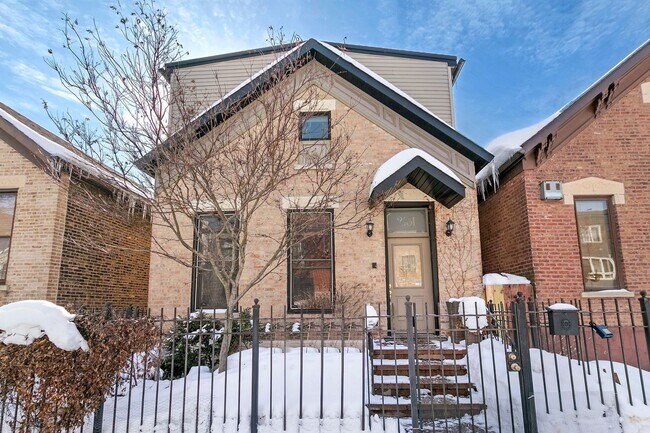 Building Photo - 2151 W Race Ave