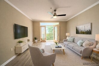 Building Photo - Clean, spacious renovated 1x1 with balconet