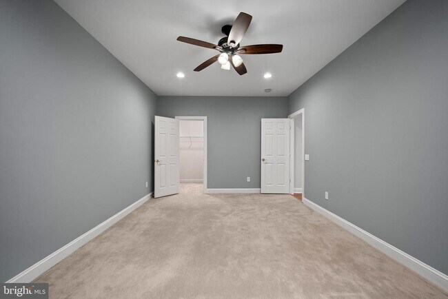 Building Photo - 27556 Paddock Trail Pl