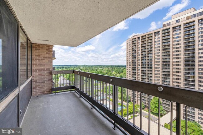 Building Photo - 5501 Seminary Rd