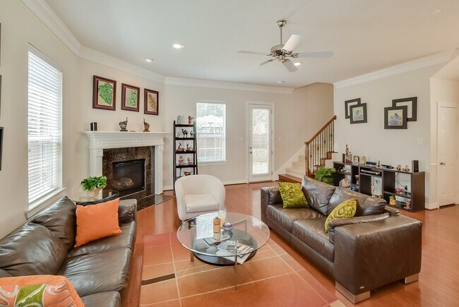 Building Photo - 1130 Sopris Dr