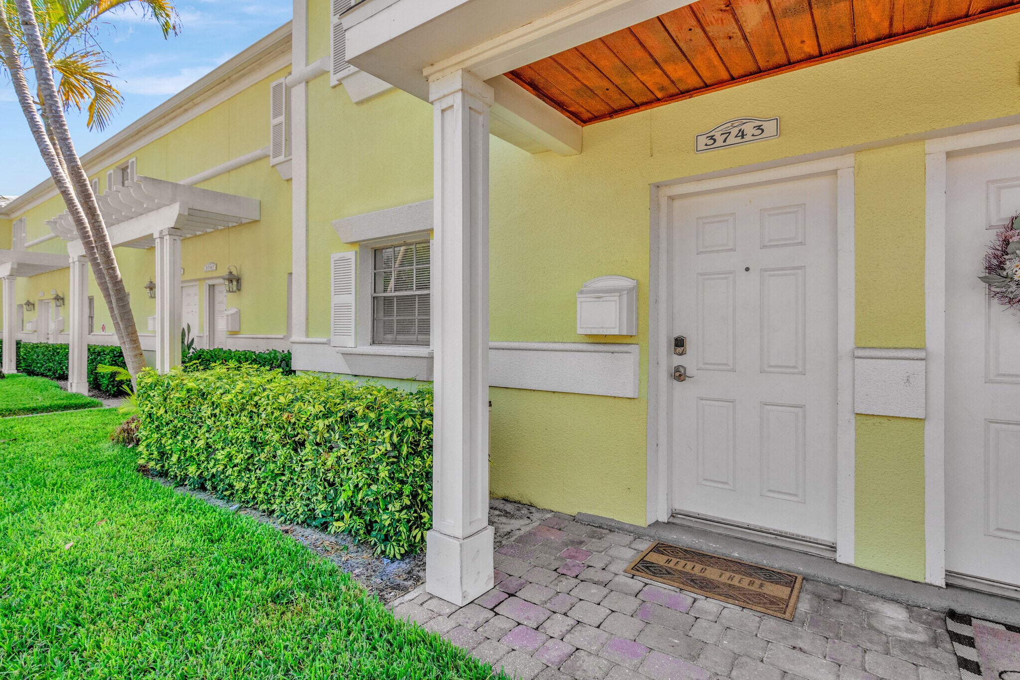 Building Photo - 3743 Pompano Dr SE