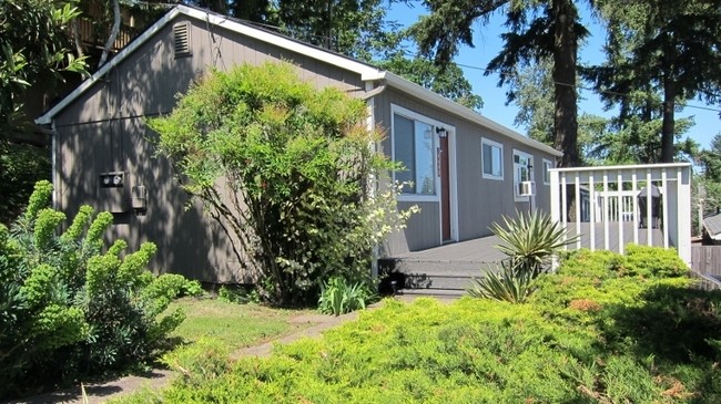 Primary Photo - Mt. View Cottages