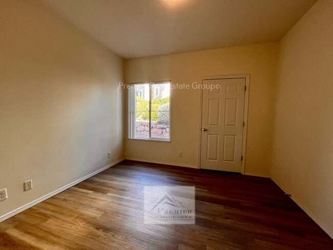 Building Photo - 3645 Strawberry Field Grove