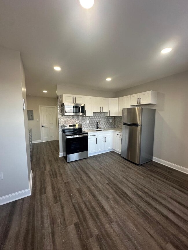 Building Photo - 3536 Kip St