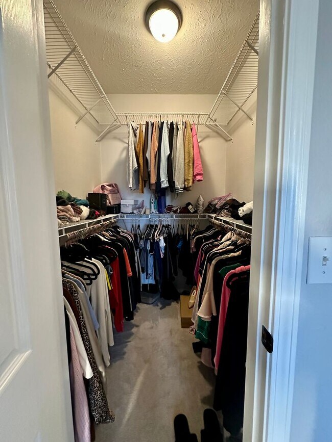 Building Photo - 301 Carmel Valley Way