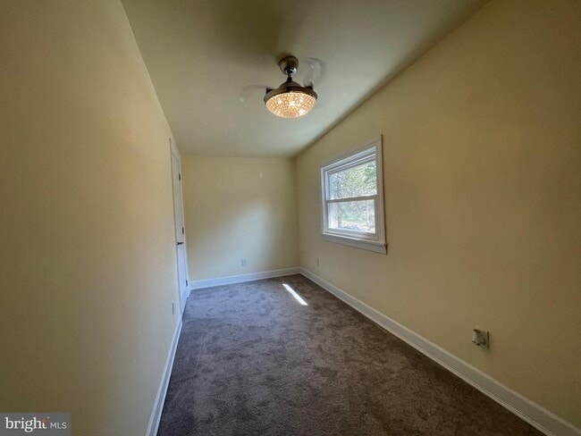 Building Photo - 12399 Shue Ct